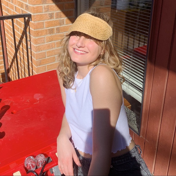 Meet your Posher, Rachel - Picture 2 of 3